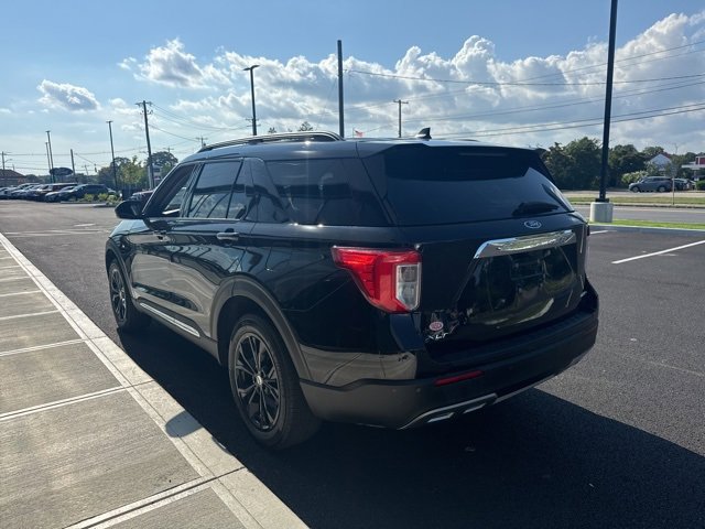 Used 2023 Ford Explorer XLT w/ Equipment Group 202A image 6