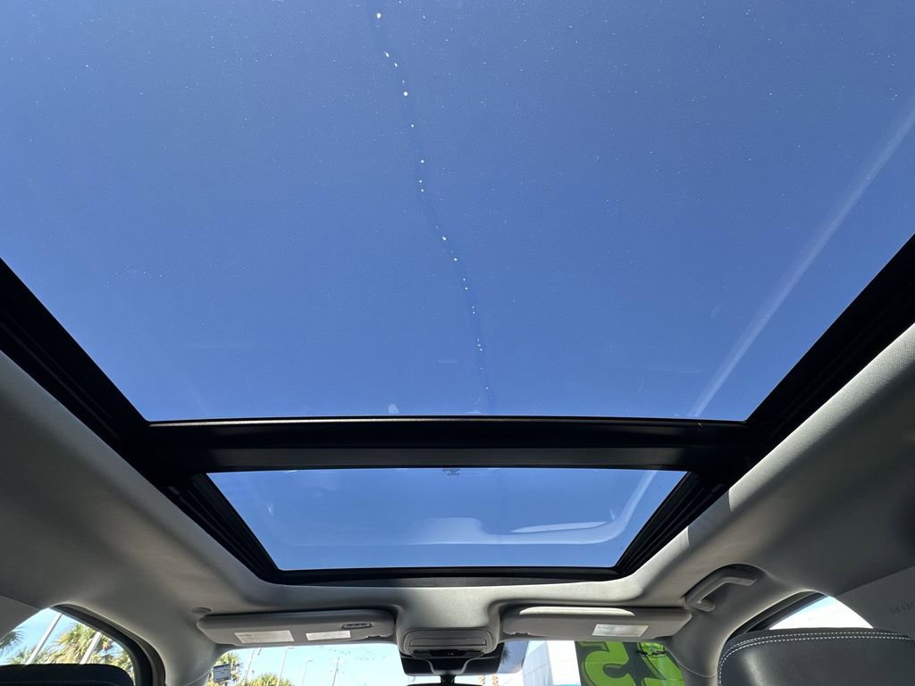 Used 2025 Ford Expedition Platinum image 32