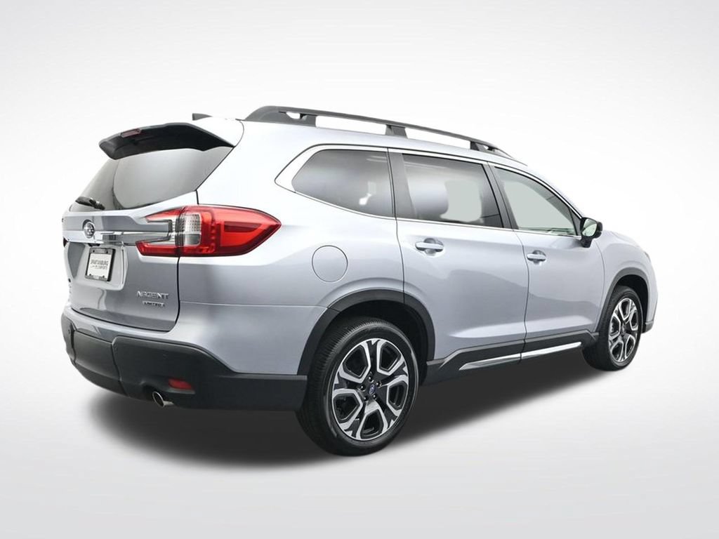 Used 2025 Subaru Ascent Limited w/ Popular Package #2 AWD/4WD image 8