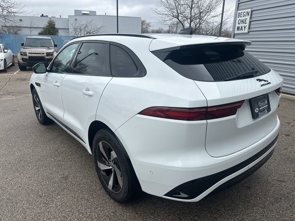 Used 2026 Jaguar F-PACE R-Dynamic S image 7