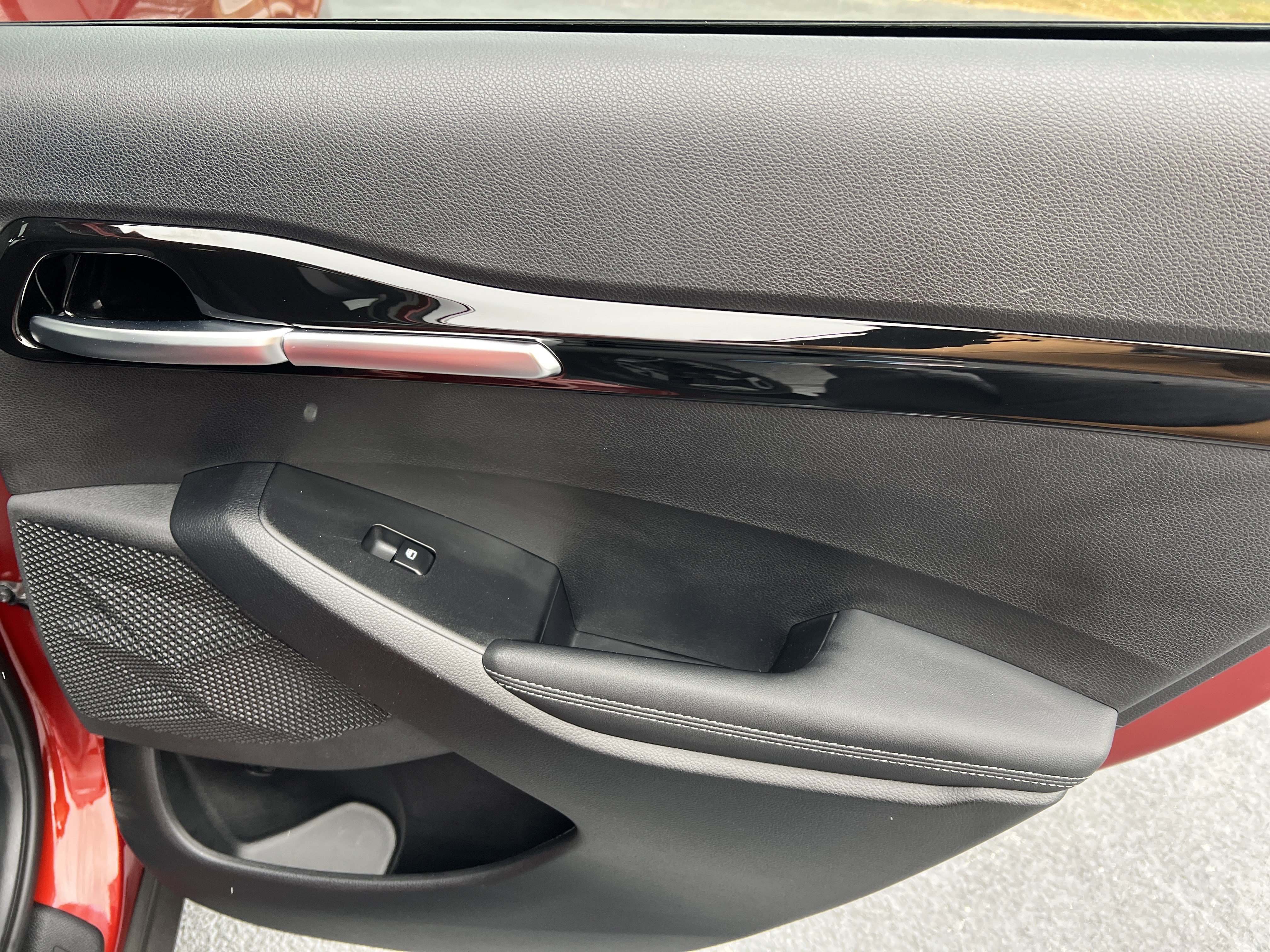 Used 2025 Kia Seltos SX w/ SX Sunroof Package image 18