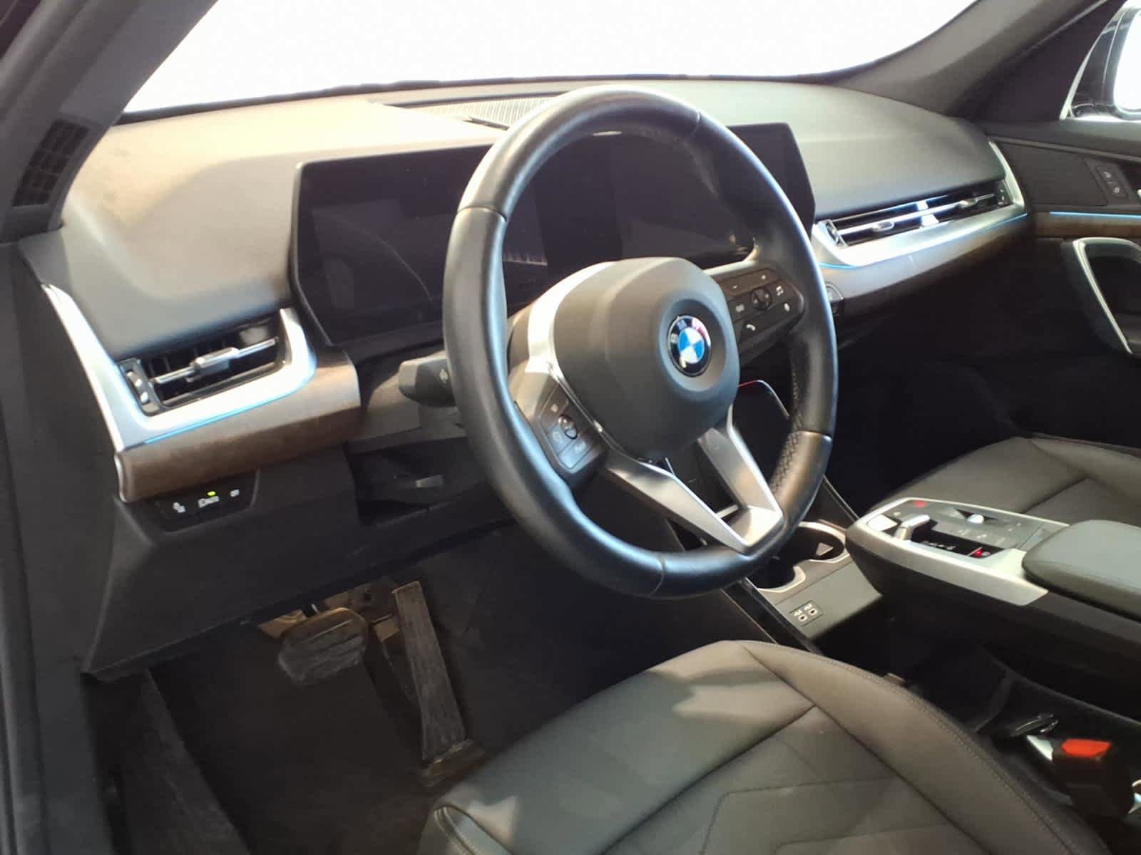 Used 2023 BMW X1 xDrive28i w/ Convenience Package AWD/4WD image 9