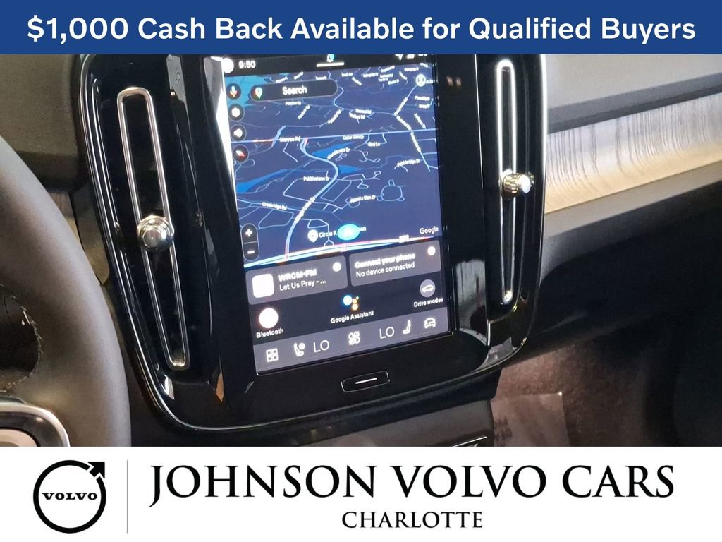 New 2026 Volvo XC40 B5 Core w/ Climate Package image 8