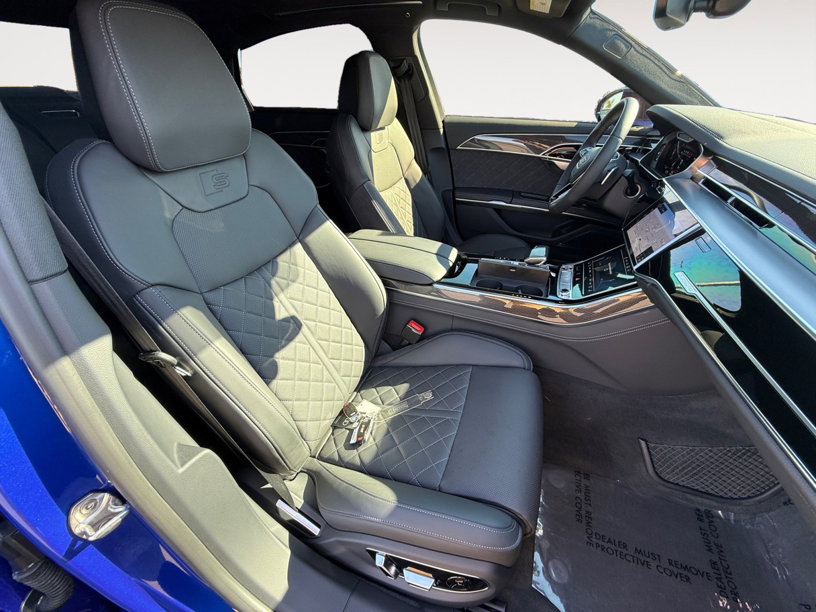 Used 2024 Audi S8 4.0T w/ S8 Black Optic Plus Package image 19
