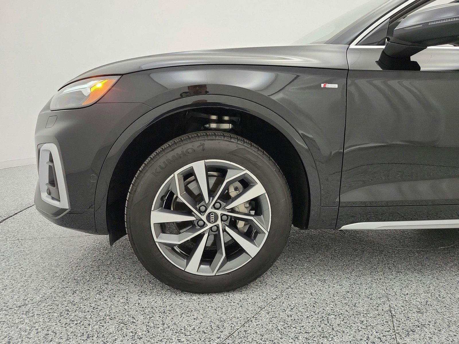 Used 2023 Audi Q5 2.0T Prestige w/ Prestige Package AWD/4WD image 18
