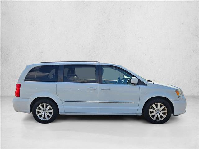Used 2015 Chrysler Town & Country Touring FWD video 4