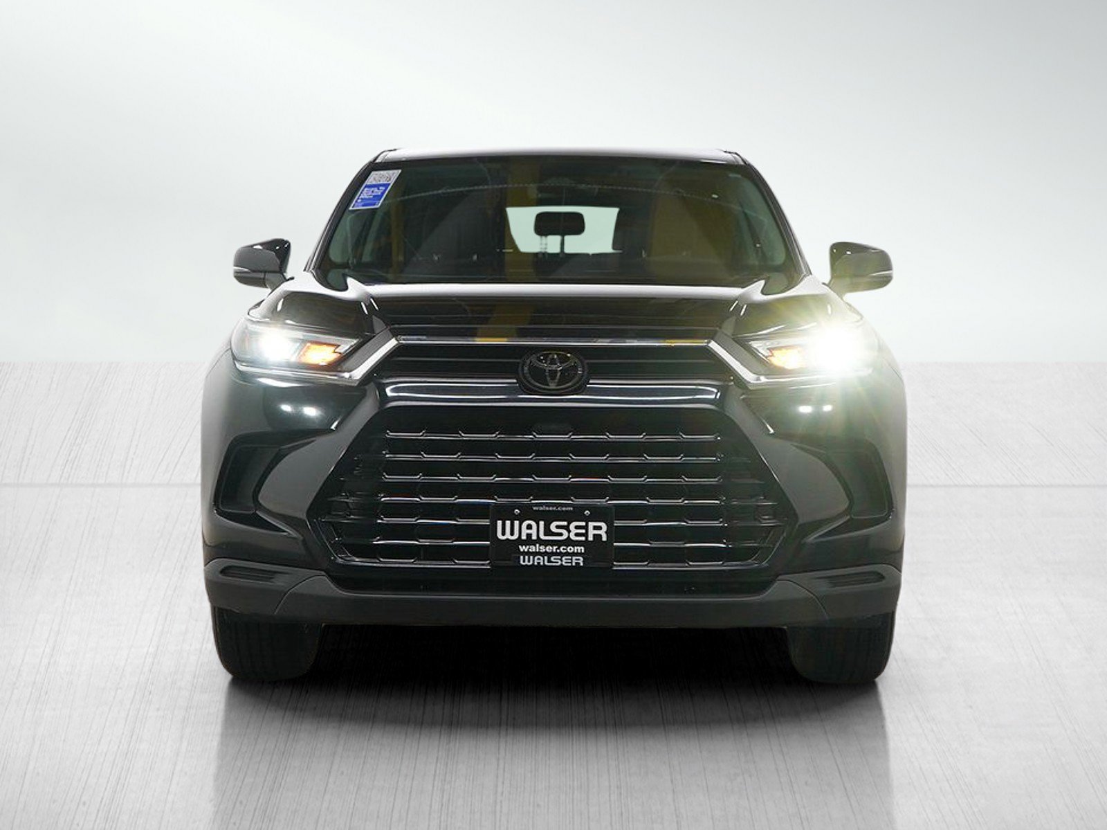 Used 2024 Toyota Grand Highlander XLE image 8