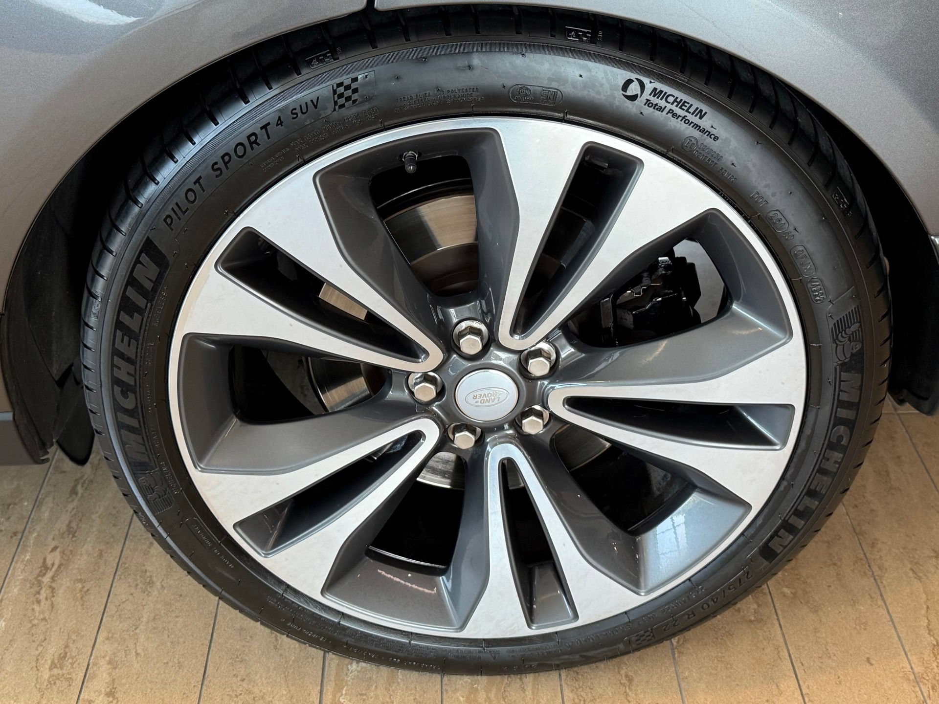 Used 2018 Land Rover Range Rover SV Autobiography Dynamic AWD/4WD image 47