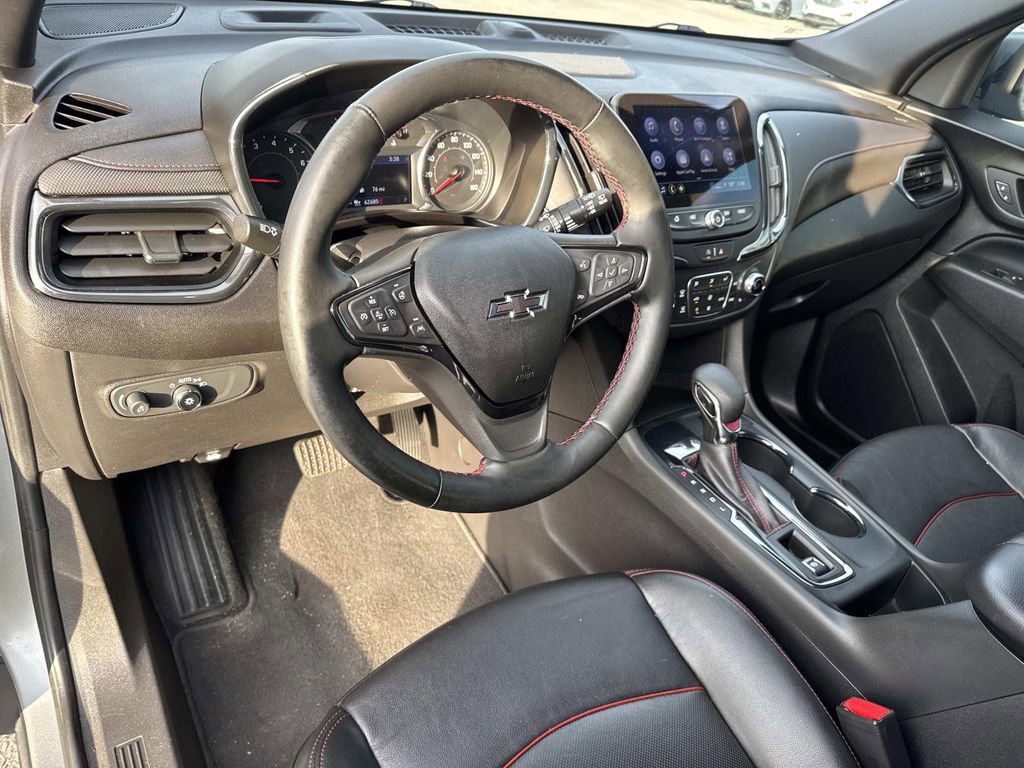 Used 2023 Chevrolet Equinox RS w/ RS Leather Package image 17