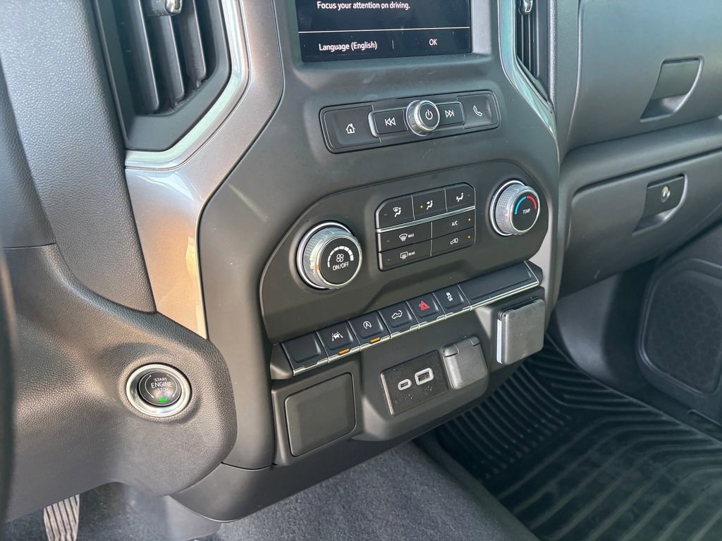 Used 2025 Chevrolet Silverado 1500 Custom image 16