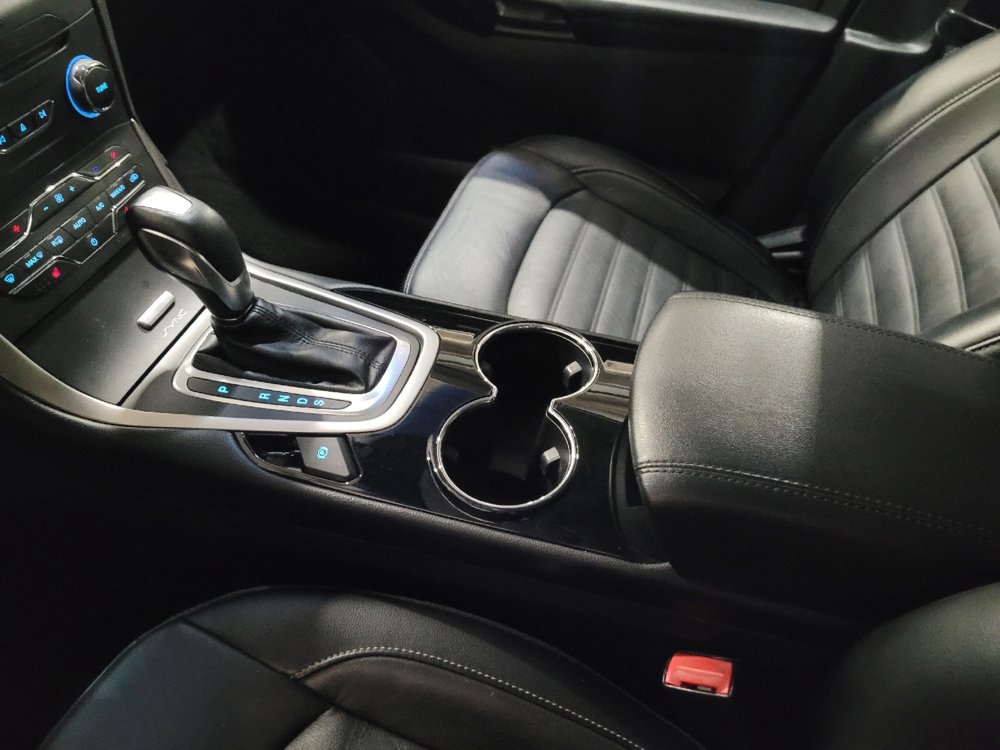 Used 2016 Ford Edge SEL w/ Equipment Group 201A AWD/4WD image 26
