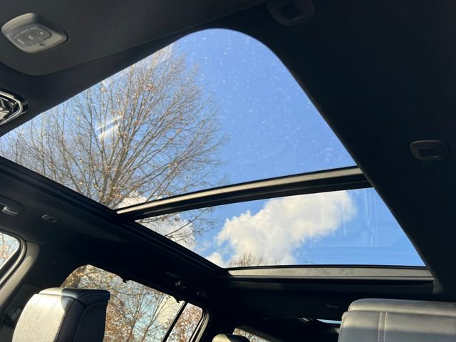 Certified 2024 Jeep Grand Wagoneer L 4WD image 9