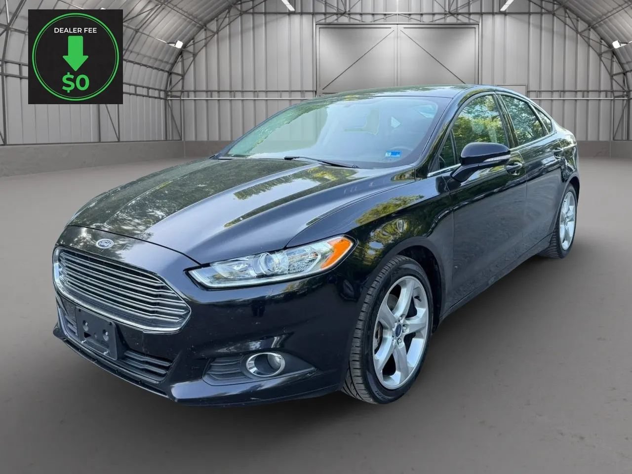 Used 2016 Ford Fusion SE FWD image 1