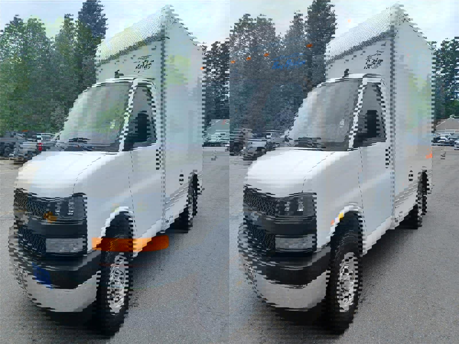 New 2024 Chevrolet Express 3500 w/ Power Convenience Package