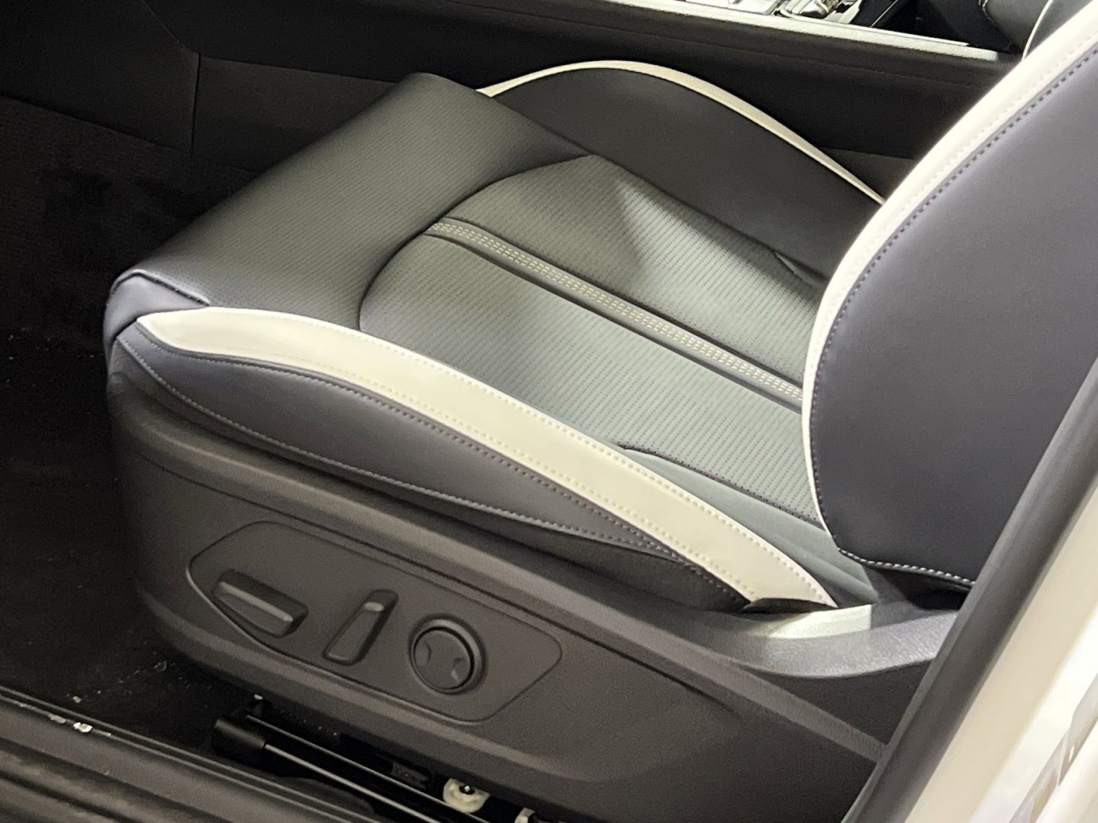 New 2026 Kia K5 GT-Line image 12