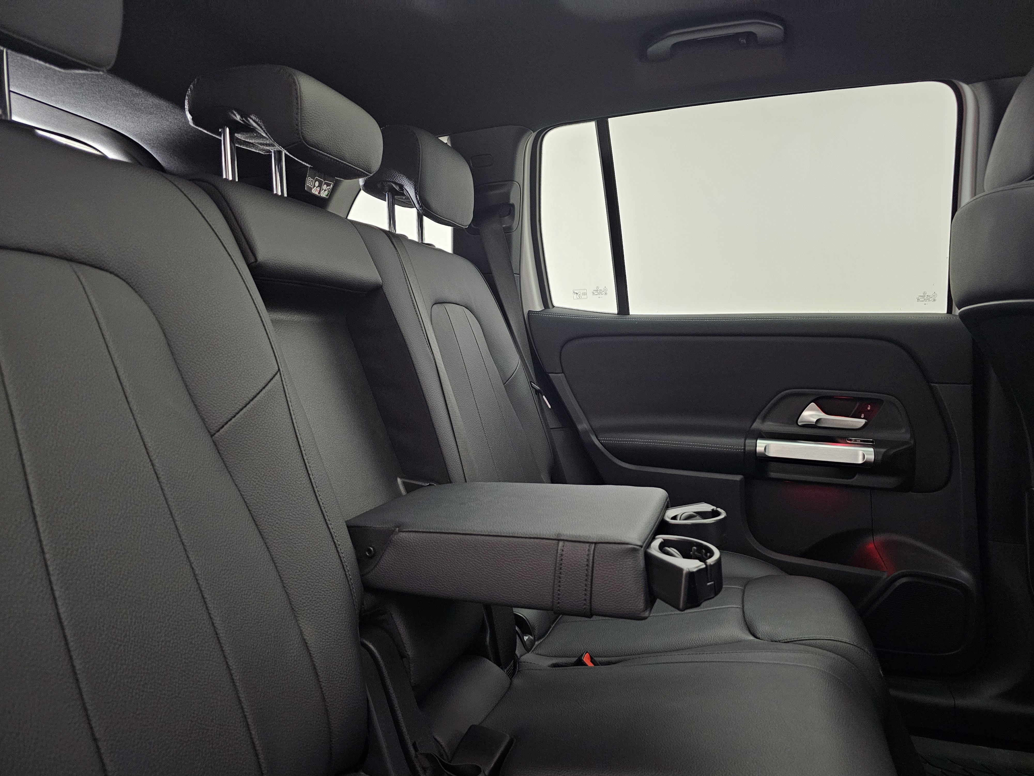 Certified 2022 Mercedes-Benz GLB 250 4MATIC image 21