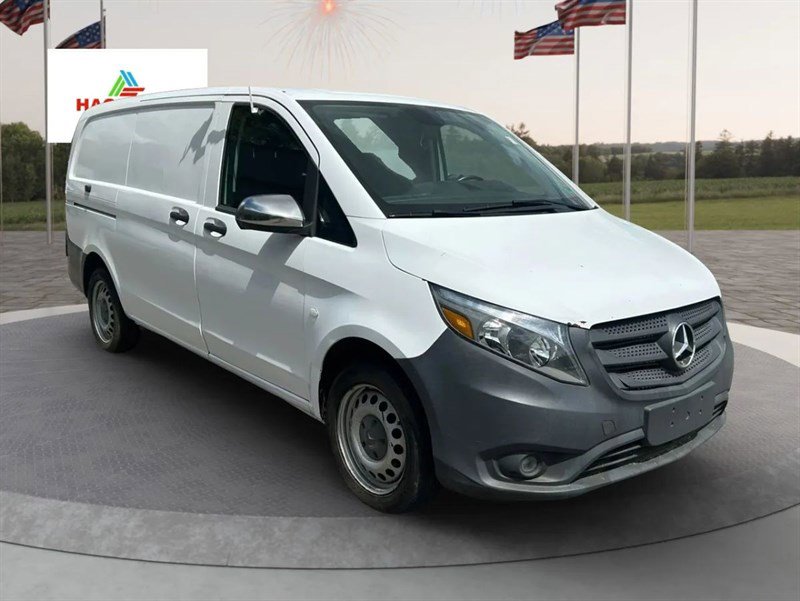 Used 2016 Mercedes-Benz Metris image 3
