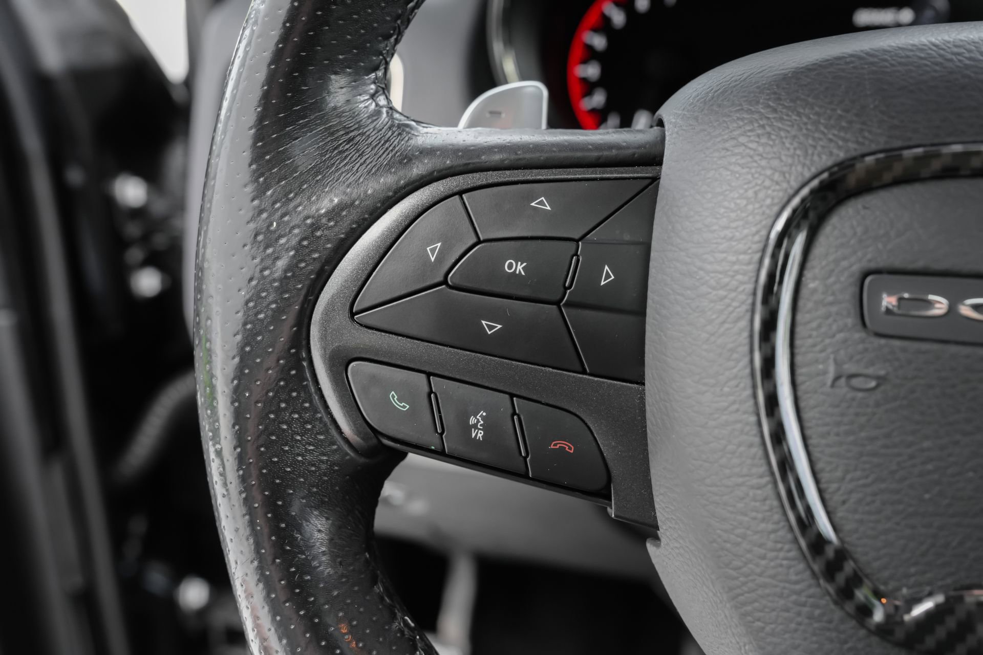 Used 2019 Dodge Durango R/T w/ Technology Group image 18