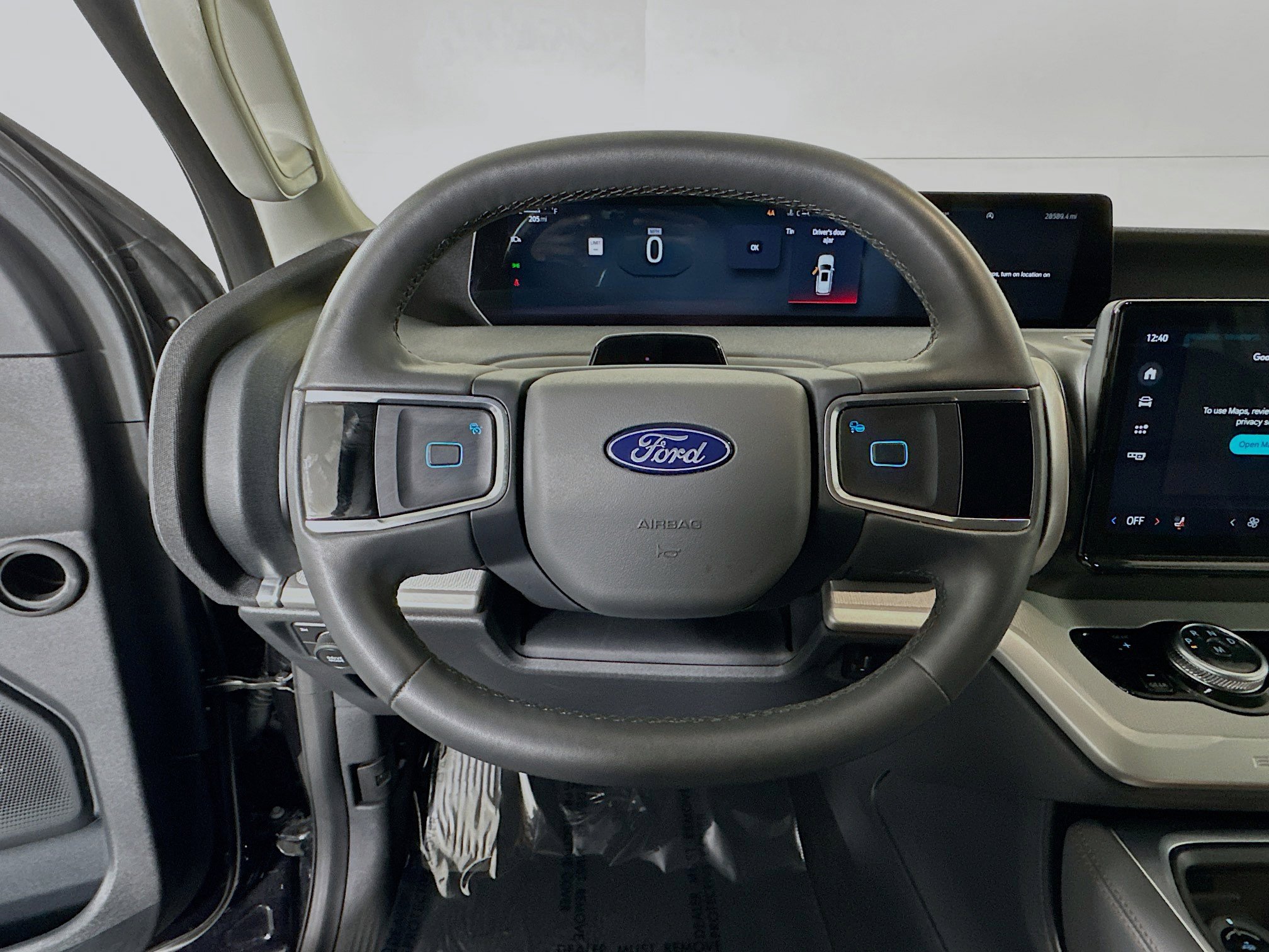 Used 2025 Ford Expedition Active image 15