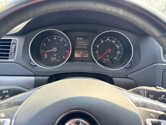 Used 2017 Volkswagen Jetta SE image 25
