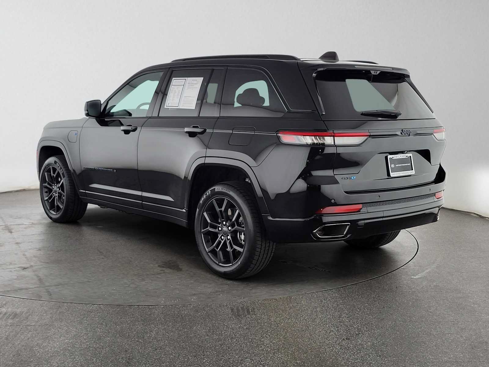 Used 2024 Jeep Grand Cherokee Limited 4xe AWD/4WD image 6