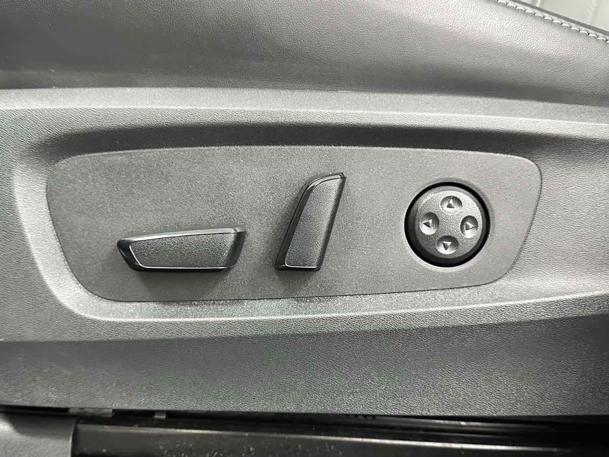 Used 2024 INFINITI QX60 Luxe image 30