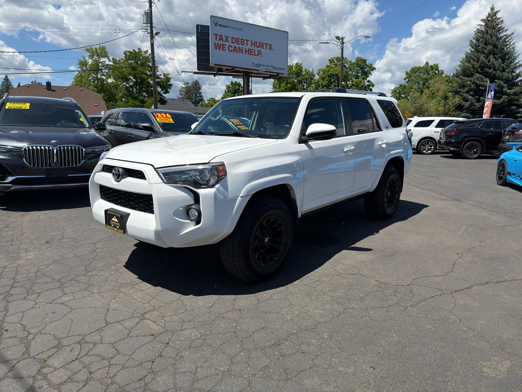 Used 2019 Toyota 4Runner SR5 AWD/4WD image 2