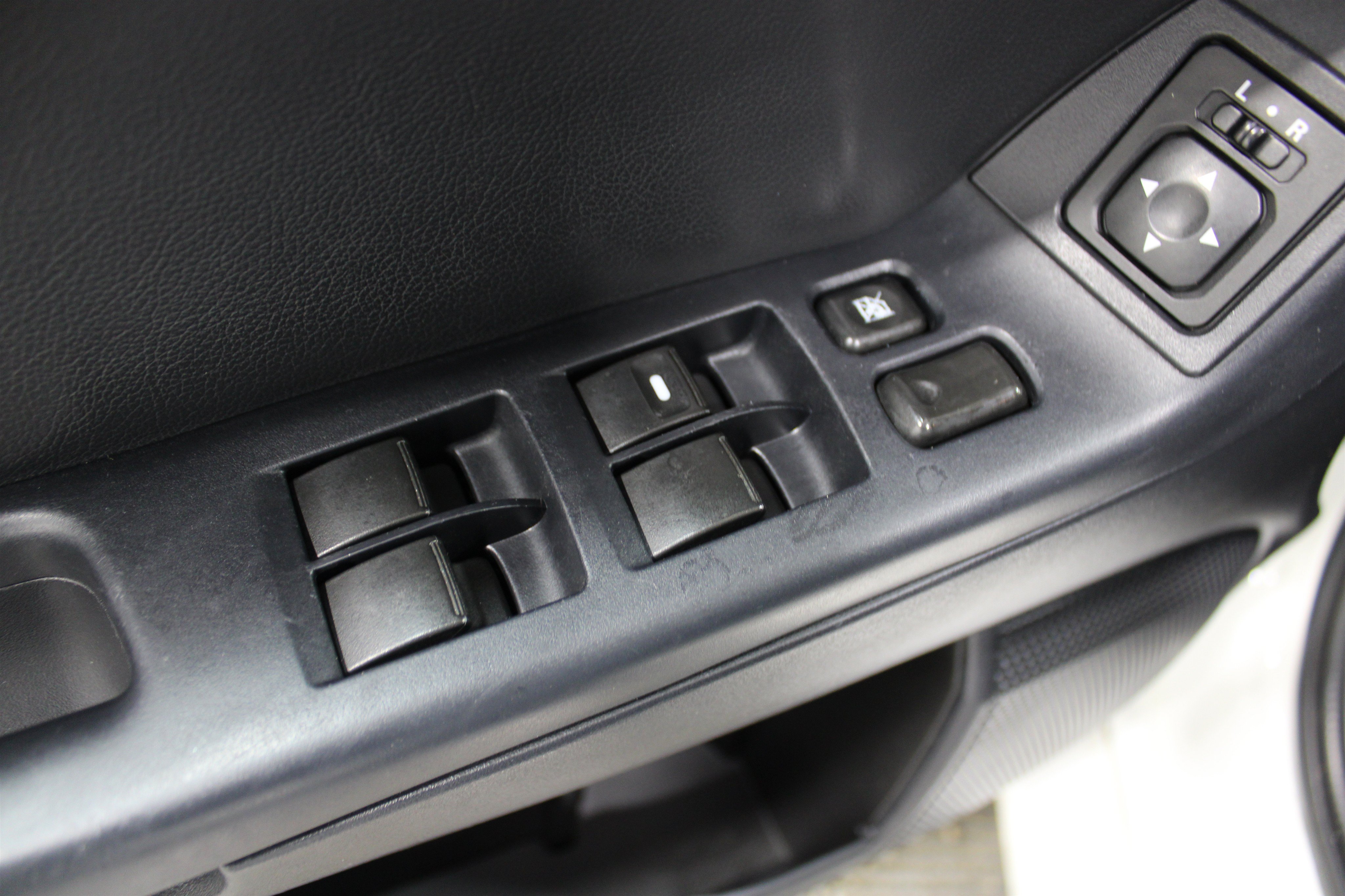 Used 2015 Mitsubishi Lancer Evolution MR AWD/4WD image 7