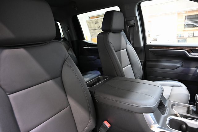 New 2026 GMC Sierra 1500 Elevation w/ Elevation Premium Package image 9