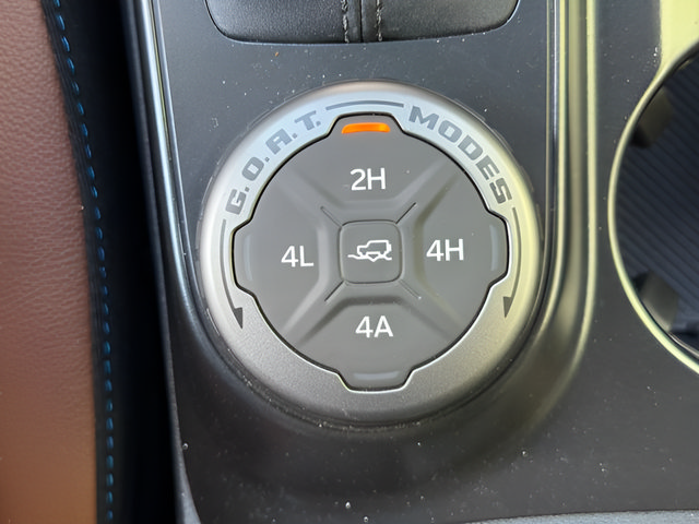 New 2024 Ford Bronco Outer Banks w/ Sasquatch Package AWD/4WD image 21