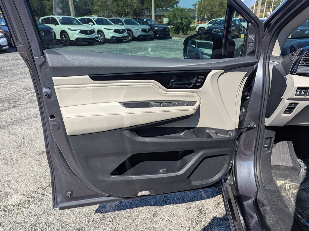 Used 2026 Honda Odyssey Elite image 16