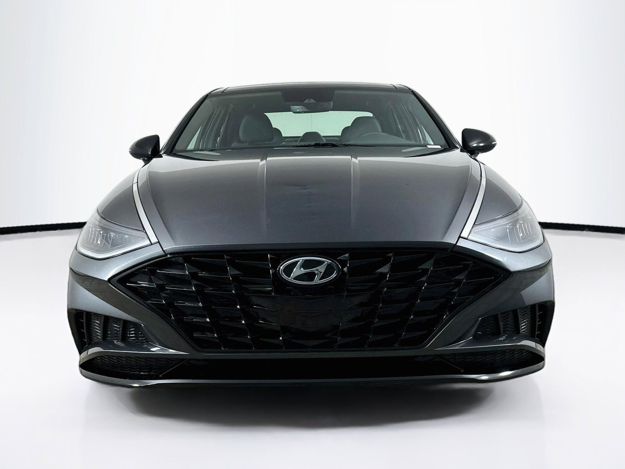 Used 2021 Hyundai Sonata SEL Plus w/ Tech Package FWD image 2