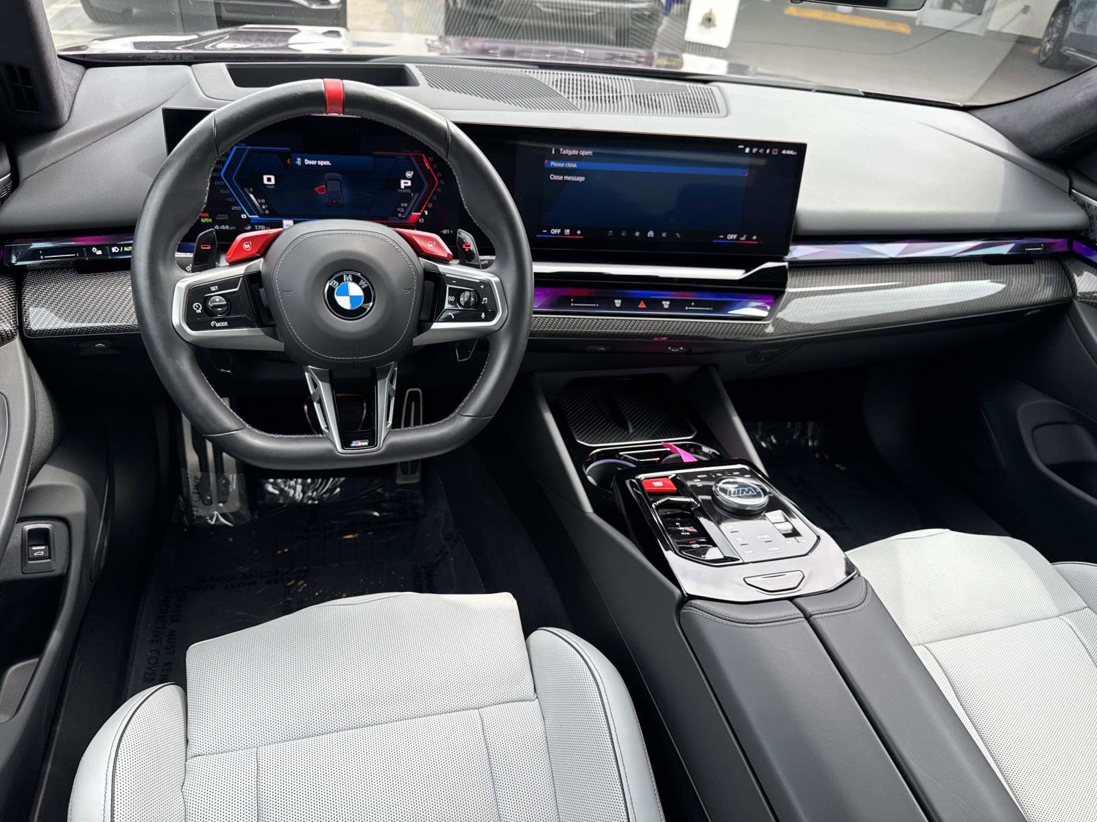 Used 2025 BMW M5 w/ Carbon Package image 7