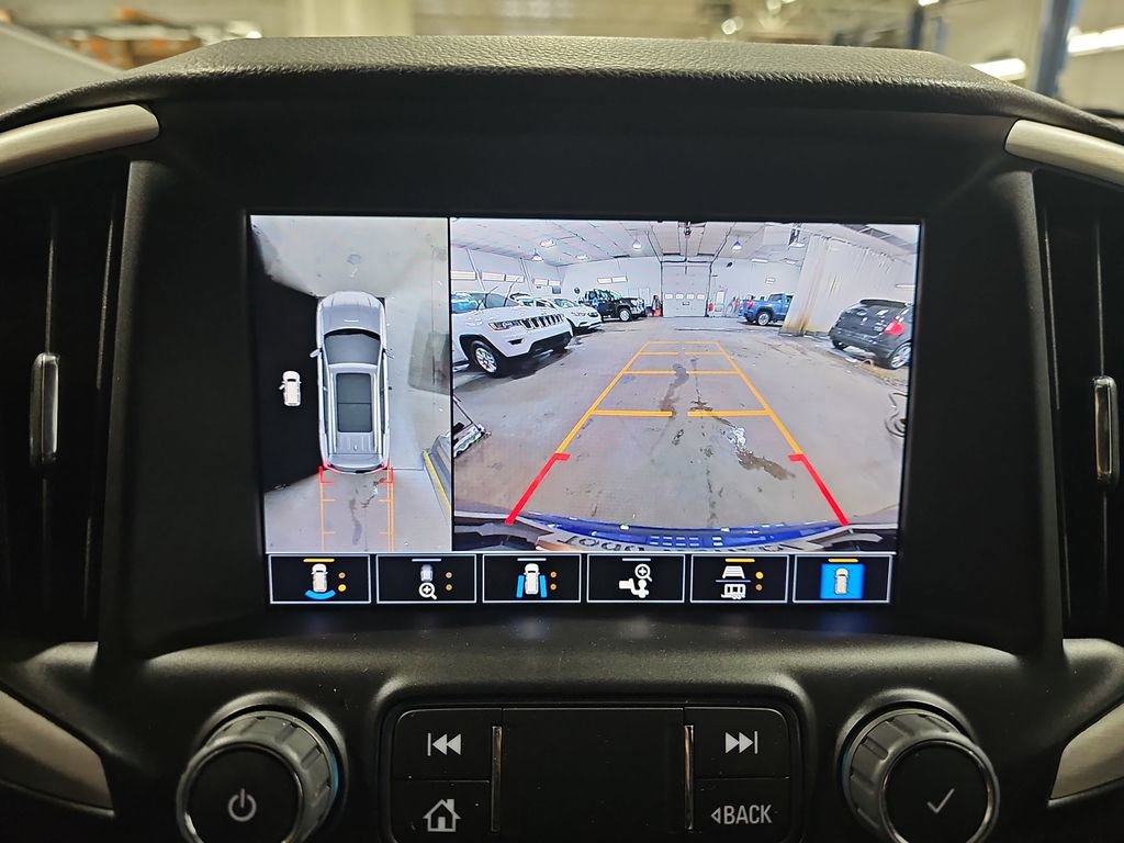 Certified 2022 GMC Terrain SLT w/ Tech Package image 29