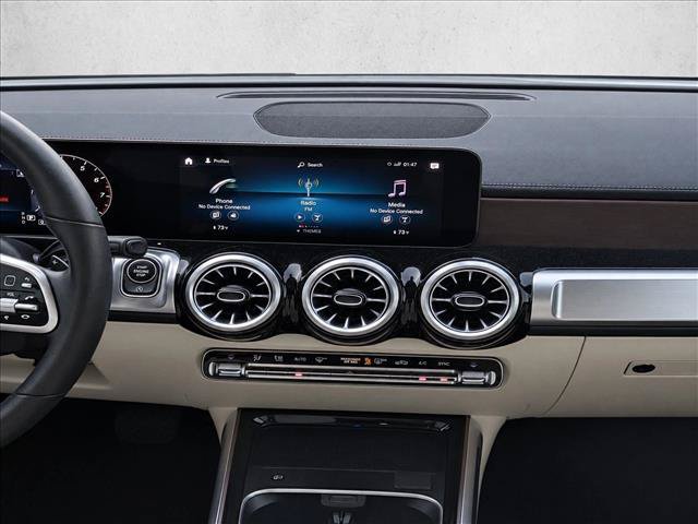 Used 2023 Mercedes-Benz GLB 250 4MATIC image 25