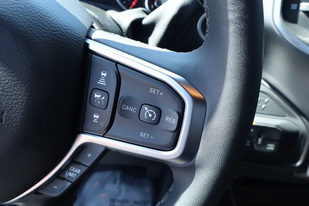 Used 2025 RAM 2500 Big Horn AWD/4WD image 25