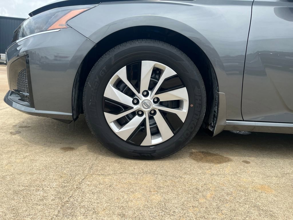 Certified 2025 Nissan Altima 2.5 S image 28