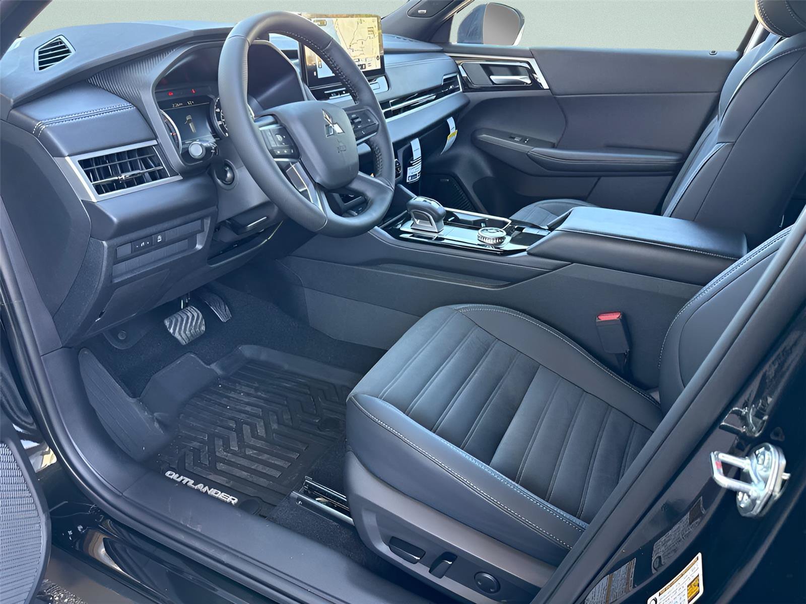 New 2026 Mitsubishi Outlander LE FWD image 23