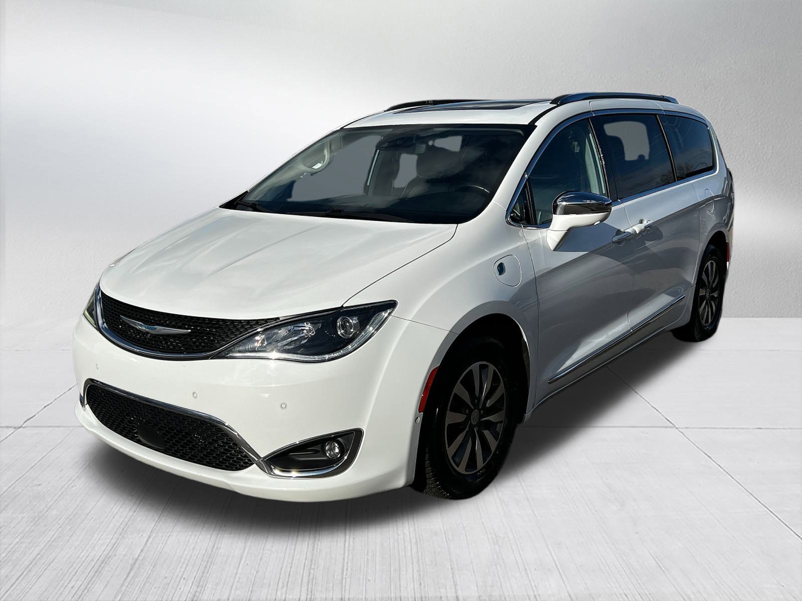 Used 2020 Chrysler Pacifica Limited w/ Advanced Safetytec Group image 9