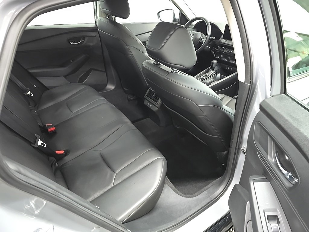 Used 2023 Honda Accord EX-L image 18