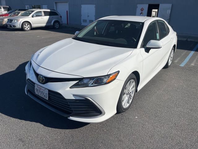 Used 2023 Toyota Camry LE video 1