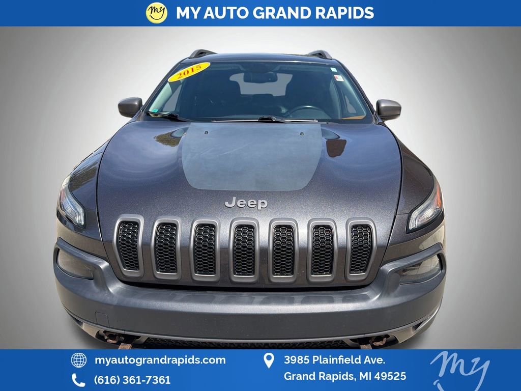 Used 2015 Jeep Cherokee Trailhawk w/ Comfort/Convenience Group AWD/4WD image 2