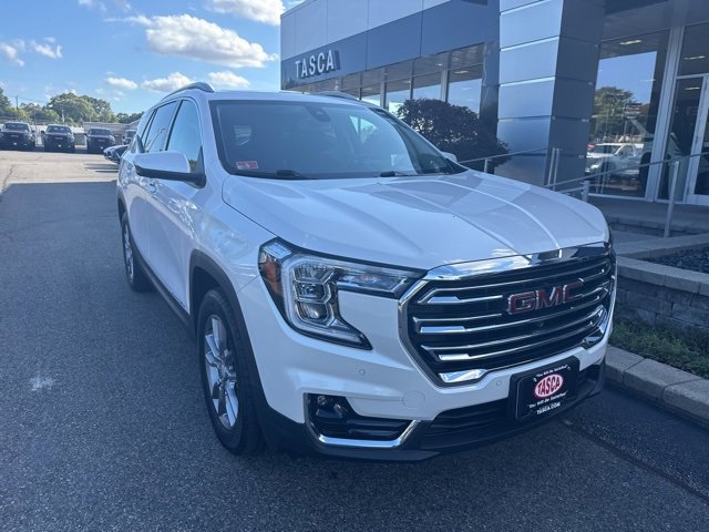 Used 2022 GMC Terrain SLT w/ Tech Package