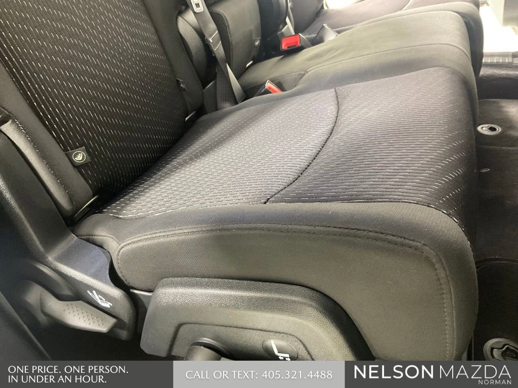 Used 2018 Dodge Journey SXT FWD image 31