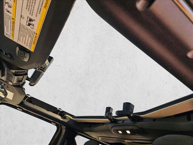 Used 2024 Jeep Wrangler Sport S image 16