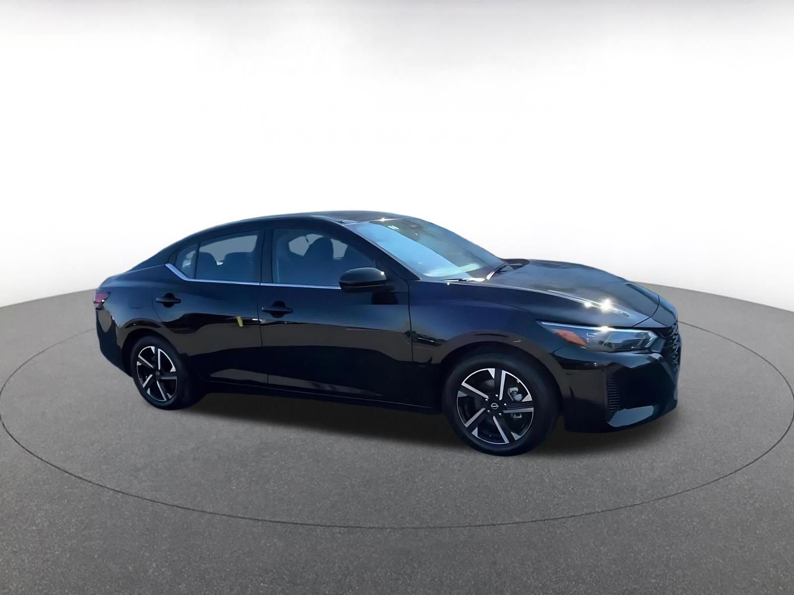 Used 2025 Nissan Sentra SV FWD image 2