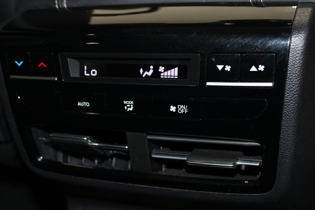 Used 2023 Acura MDX SH-AWD w/ Technology Package image 36