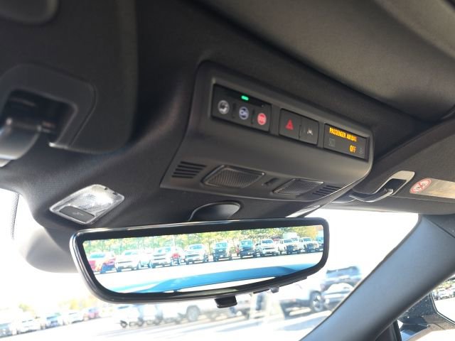 Used 2025 Chevrolet Corvette Stingray Preferred Cpe w/ Z51 Performance Package image 24