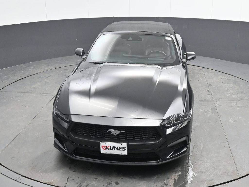 Used 2025 Ford Mustang Premium image 39