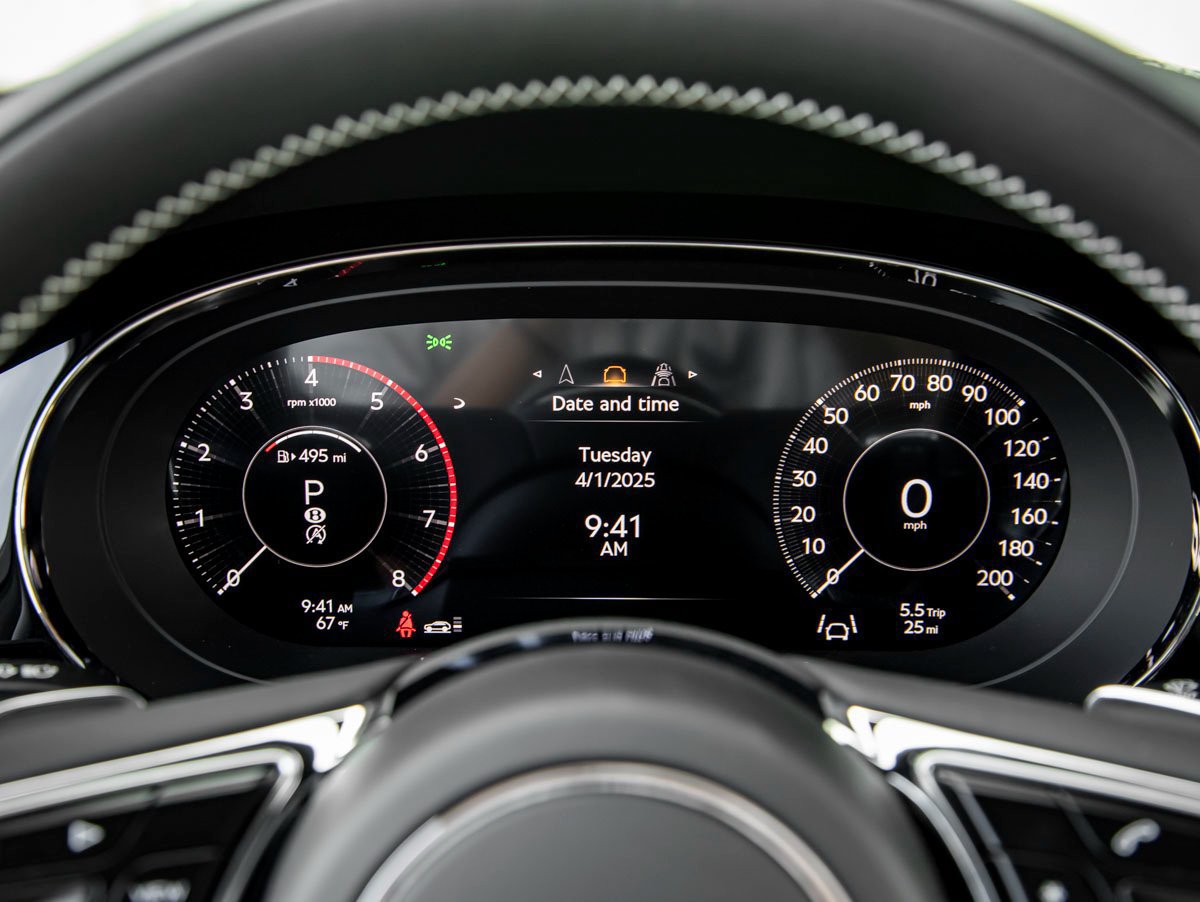 Used 2025 Bentley Bentayga Extended Wheelbase AWD/4WD image 18
